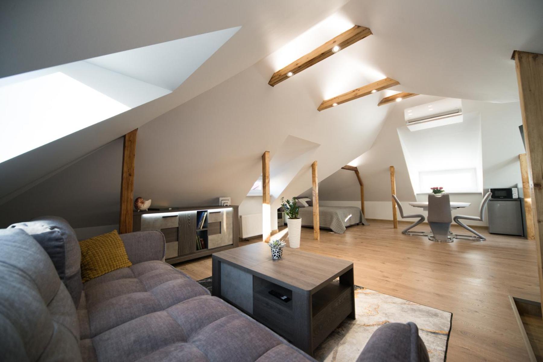 Petro Delux Apartments Kaunas Buitenkant foto